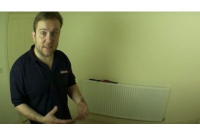 VIDEO - How to fix one radiator not working