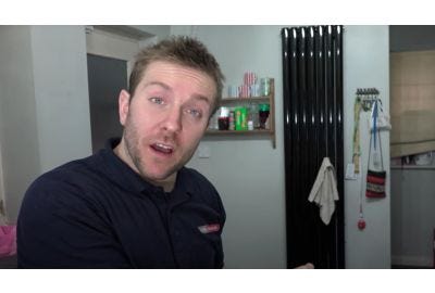 VIDEO - How to bleed a radiator