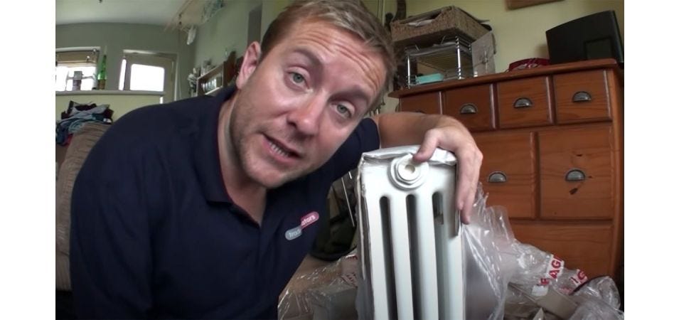 VIDEO - How to install a column radiator