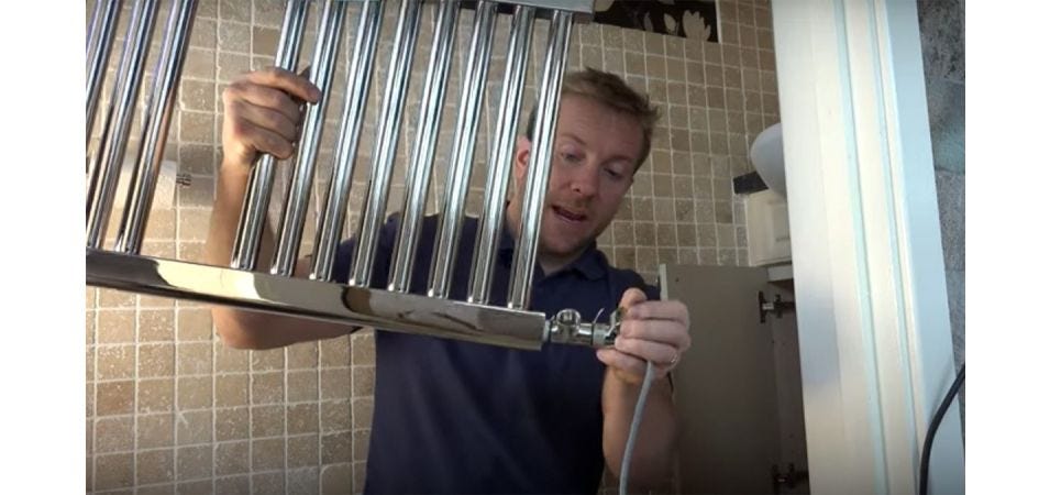 VIDEO - How to install a dual fuel heated towel rail