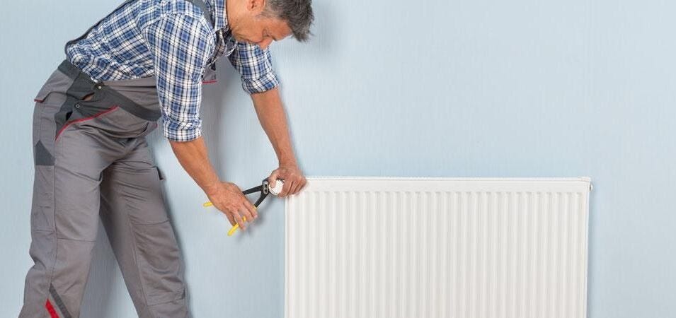 How to turn a radiator off