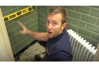 VIDEO - How to hang a radiator in a pub