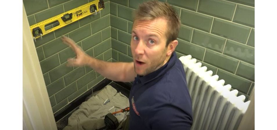 VIDEO - How to hang a radiator in a pub