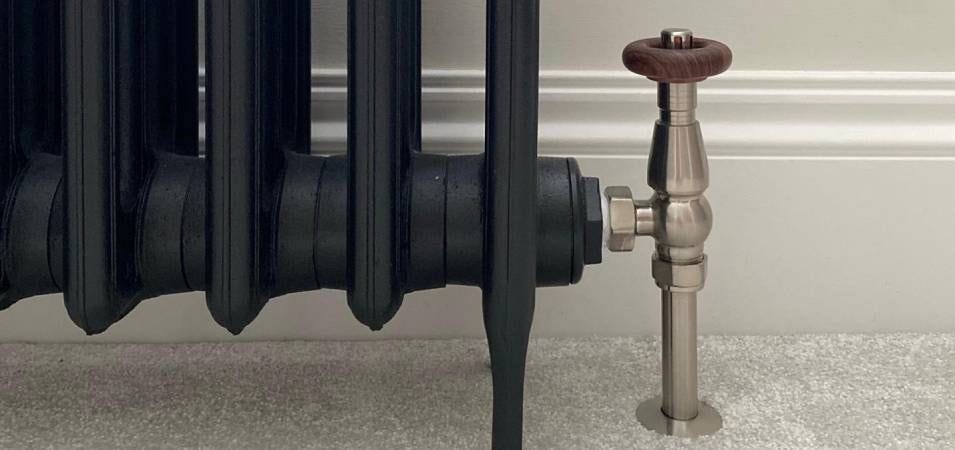 Should radiator valves be fully open?