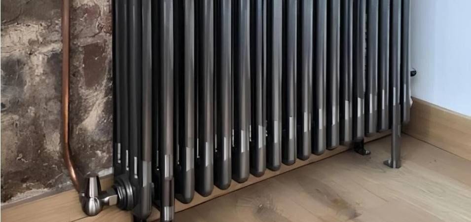 How to hide vertical radiator pipes
