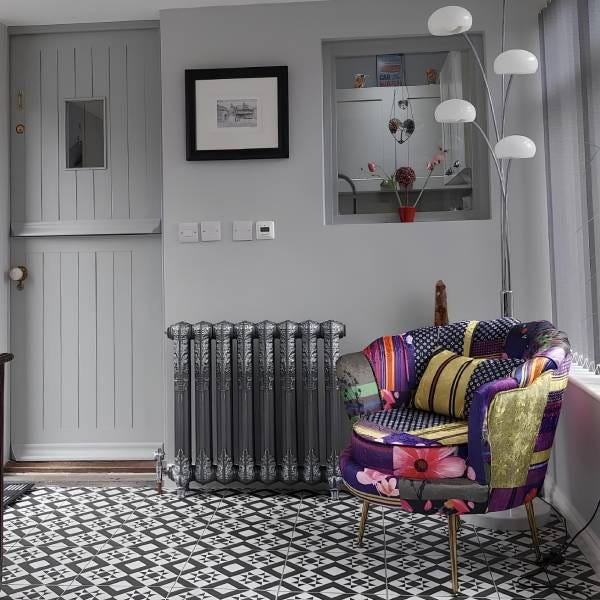 Paladin Shaftsbury, 2 Column Cast Iron Radiator, 740mm x 777mm - 8 sections