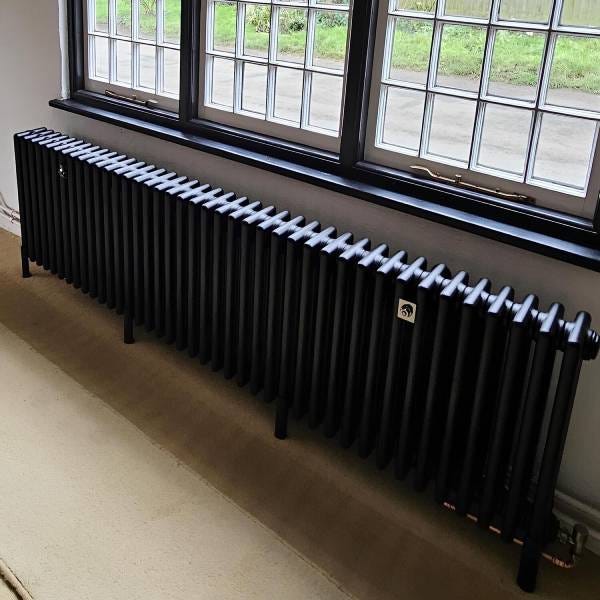 DQ Modus, 4 Column Horizontal Radiator, Matt Black, 500mm x 1864mm